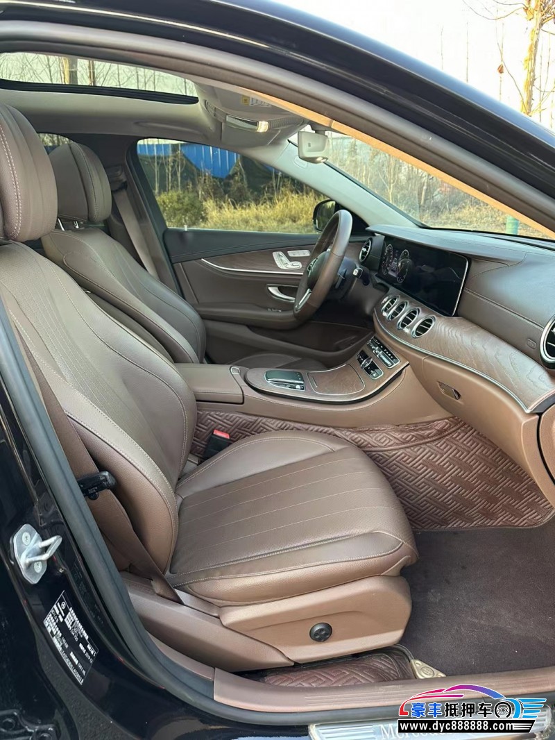 20年奔驰E级轿车抵押车出售