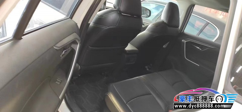 20年丰田RAV4荣放SUV抵押车出售