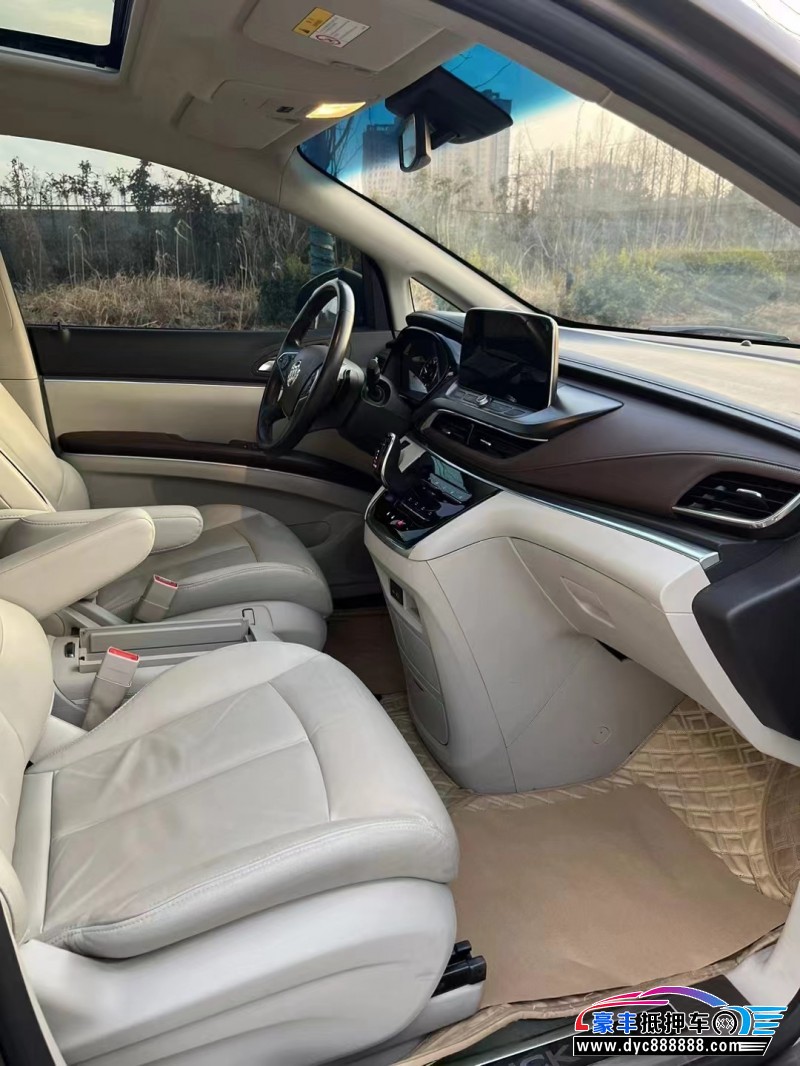 20年别克GL8轿车抵押车出售