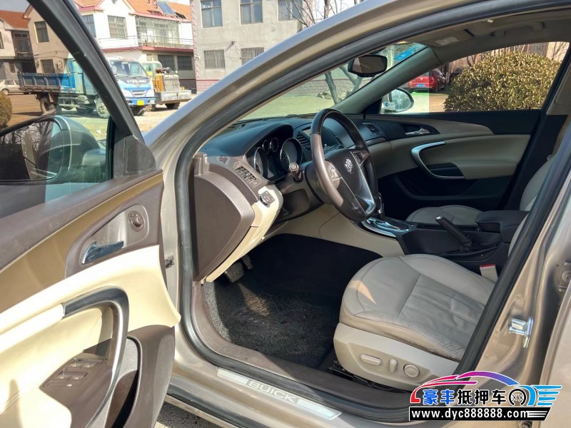 11年别克君威轿车抵押车出售