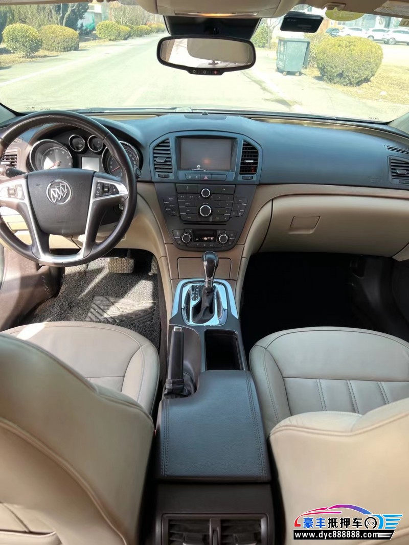 11年别克君威轿车抵押车出售