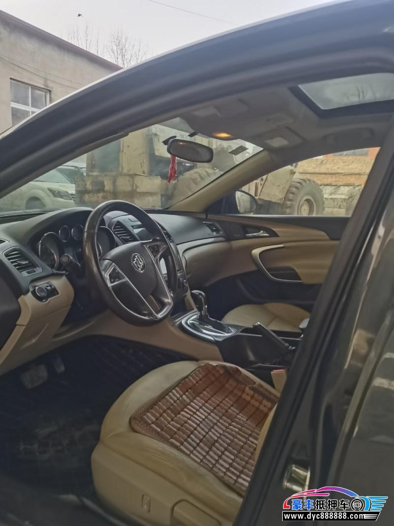 11年别克君威轿车抵押车出售