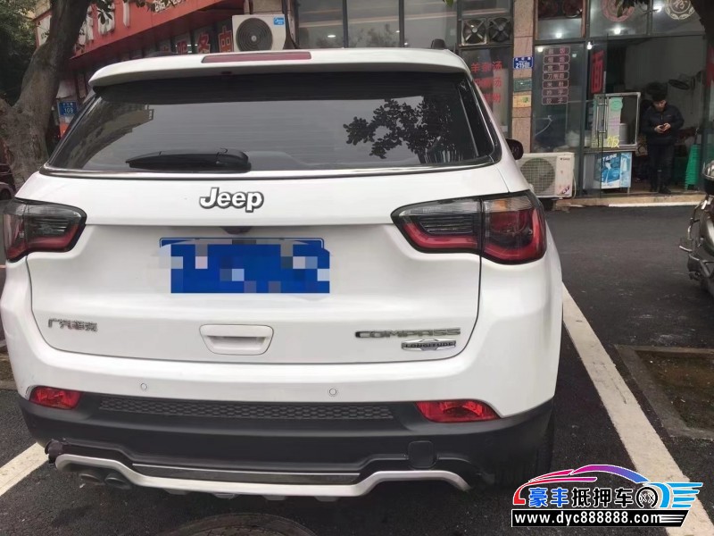 17年Jeep指南者轿车抵押车出售