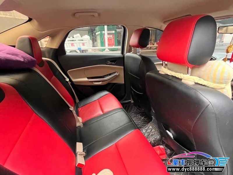 17年福特福睿斯轿车抵押车出售