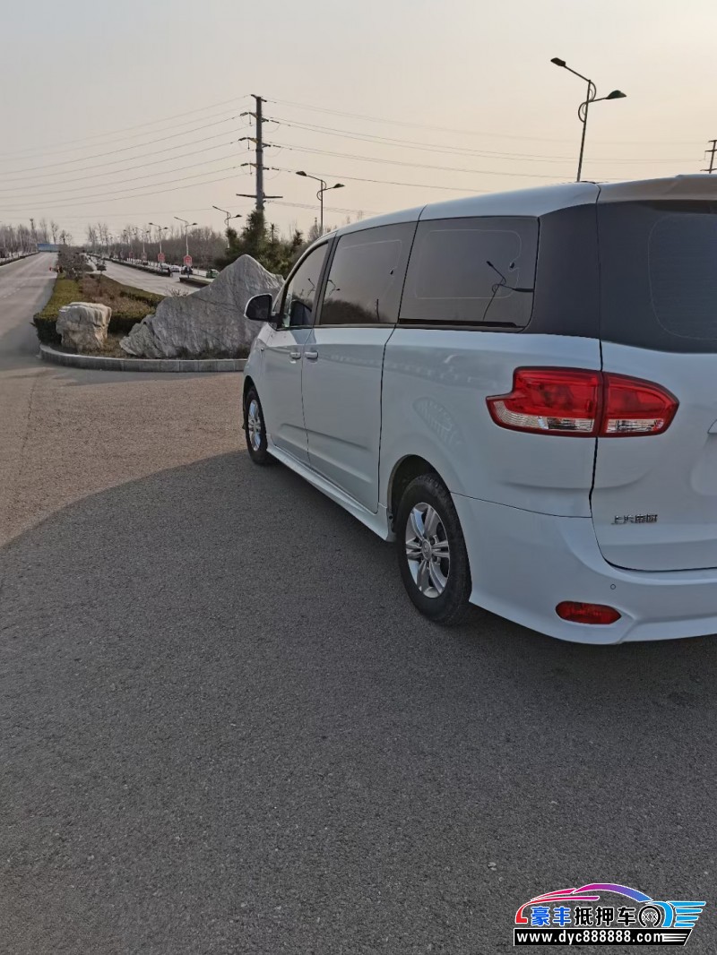 18年上汽大通G10轿车抵押车出售