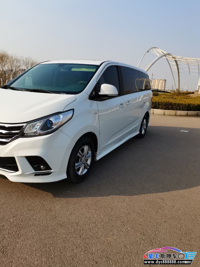 18年上汽大通G10轿车抵押车出售