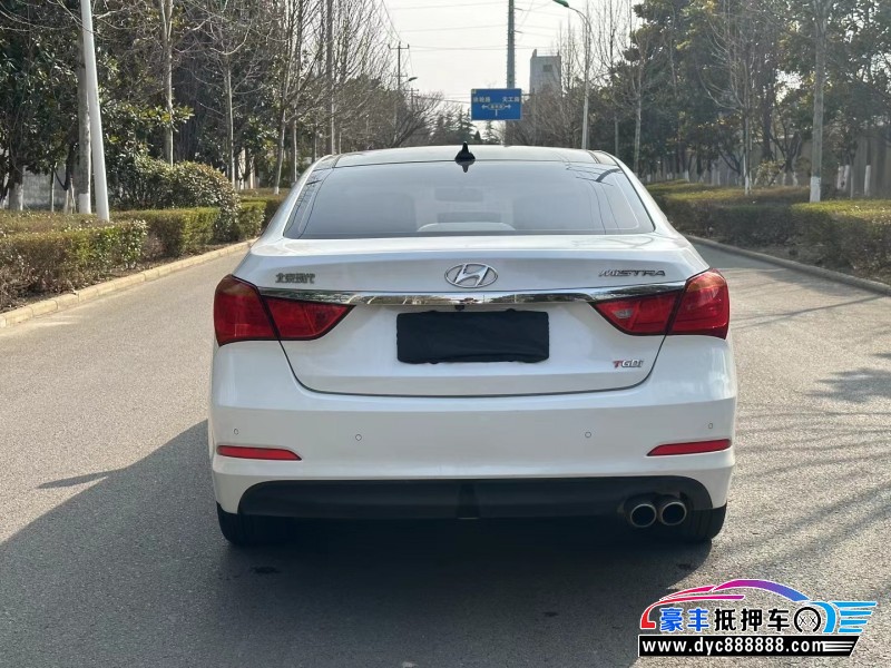 16年现代名图轿车抵押车出售