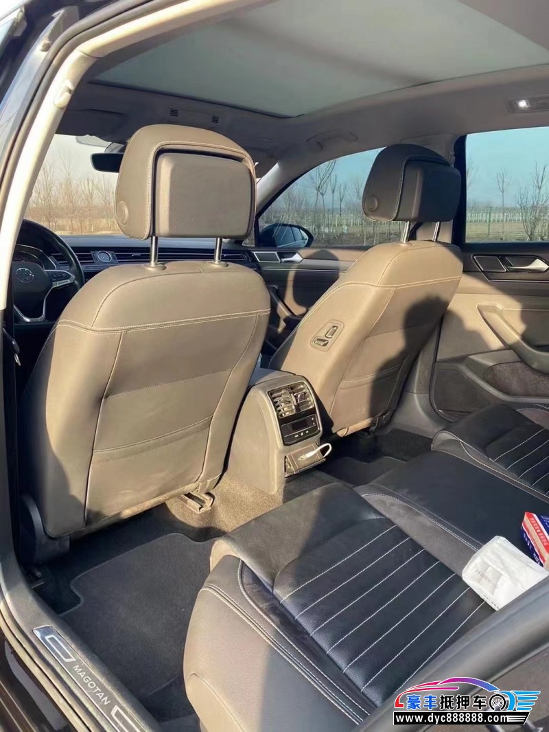 21年大众迈腾轿车抵押车出售