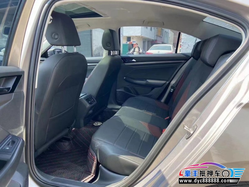 21年大众宝来轿车抵押车出售