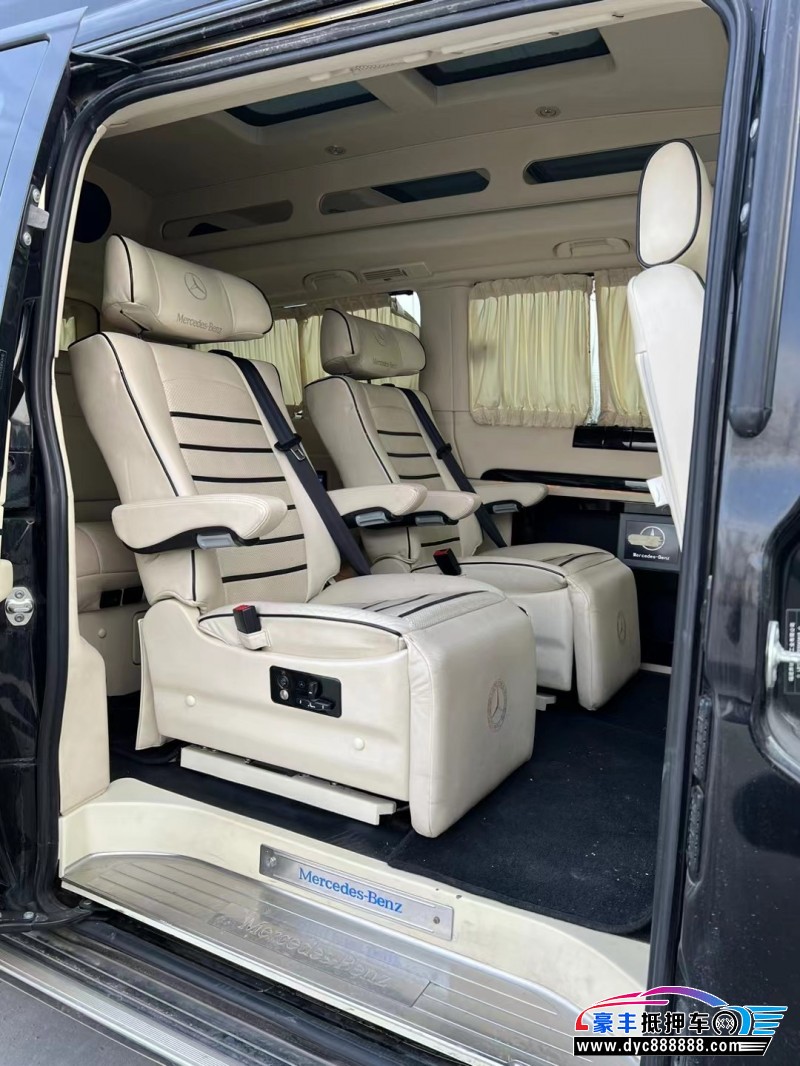 14年奔驰威霆MPV抵押车出售