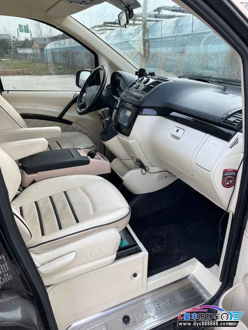 14年奔驰威霆MPV抵押车出售