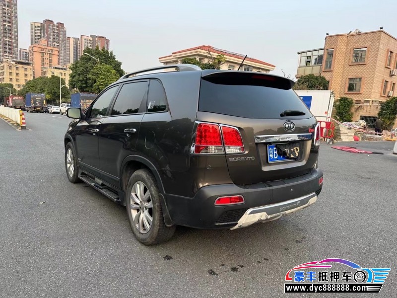 10年起亚索兰托轿车抵押车出售