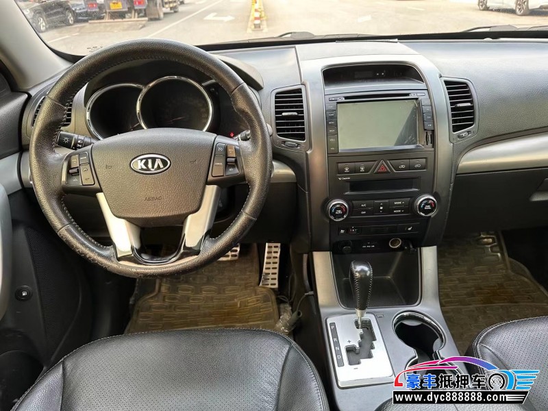 10年起亚索兰托轿车抵押车出售