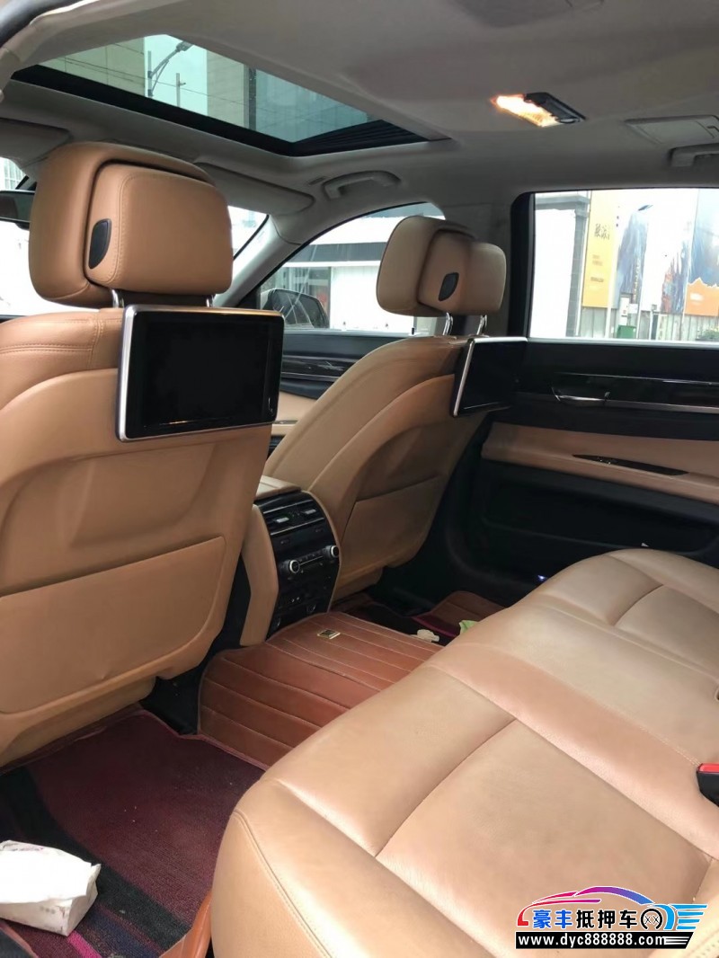 15年宝马7系轿车抵押车出售