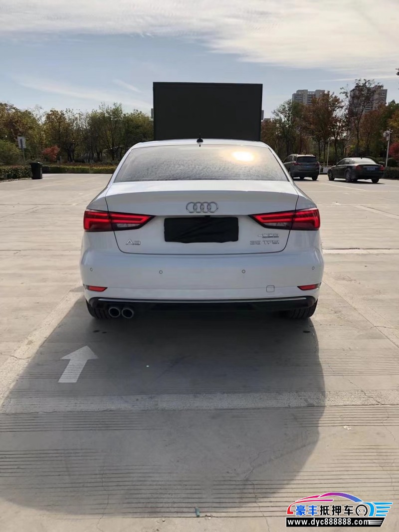 20年奥迪A3轿车抵押车出售