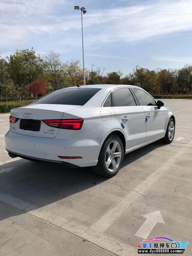 20年奥迪A3轿车抵押车出售