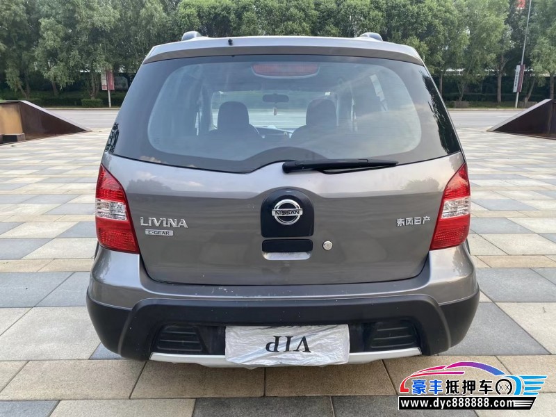 12年日产骊威SUV抵押车出售