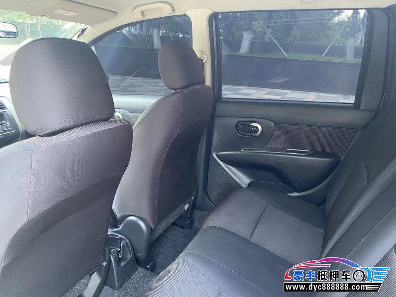 12年日产骊威SUV抵押车出售