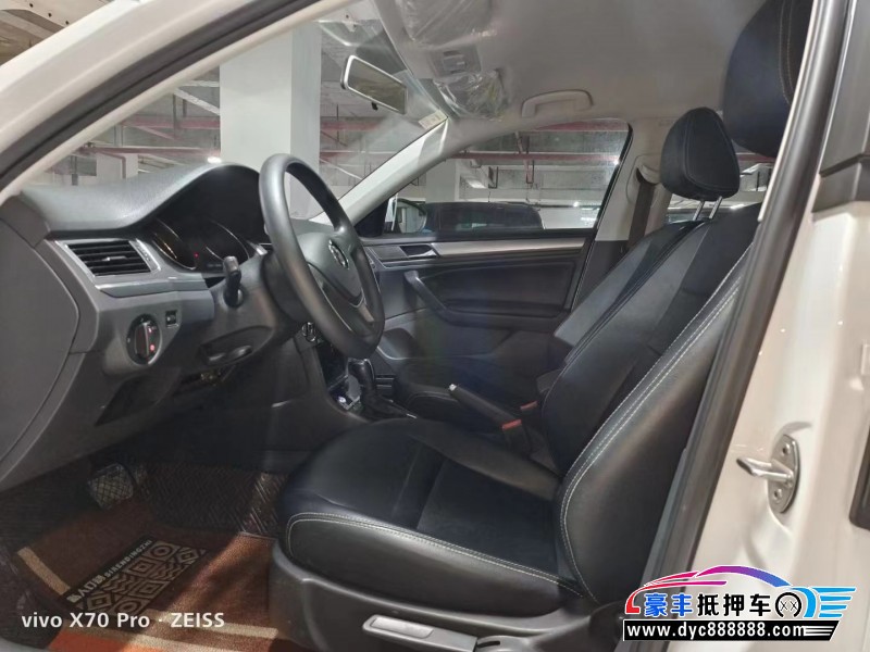 21年大众宝来轿车抵押车出售