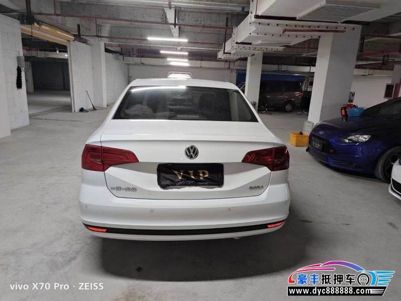 21年大众宝来轿车抵押车出售