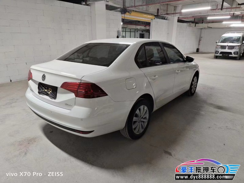 21年大众宝来轿车抵押车出售