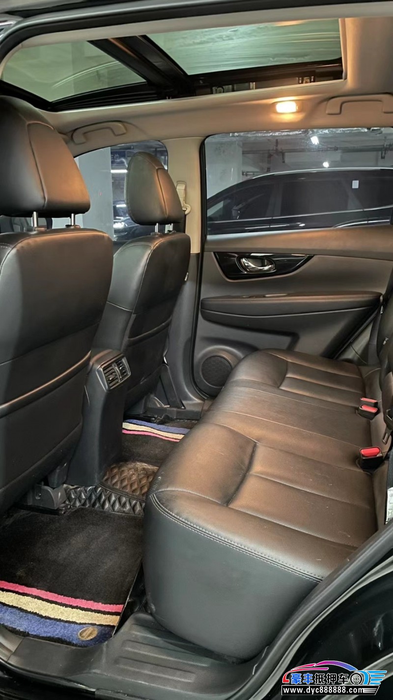 21年日产奇骏SUV抵押车出售