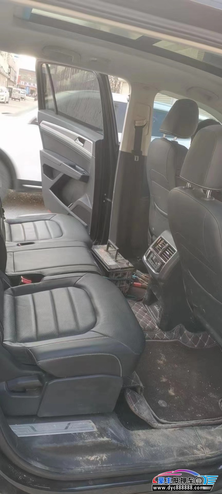 20年大众途昂SUV抵押车出售