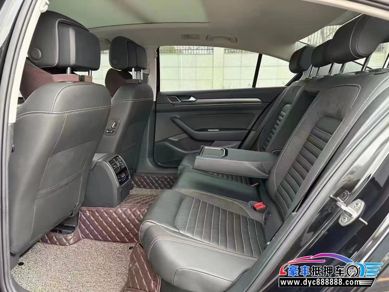 21年大众迈腾轿车抵押车出售