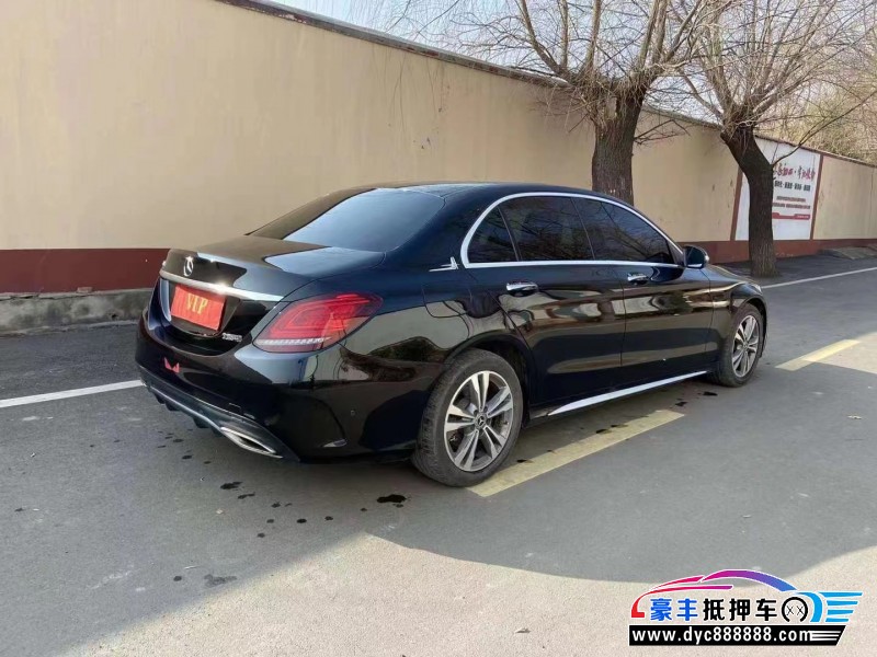 20年奔驰C轿车抵押车出售