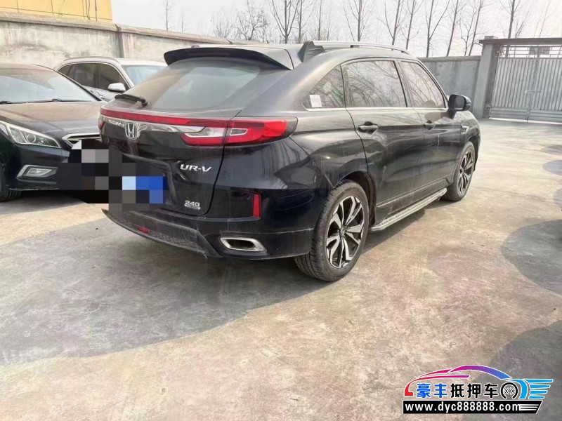 17年本田UR-V轿车抵押车出售