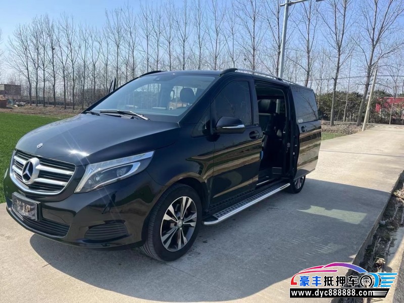 17年奔驰V轿车抵押车出售