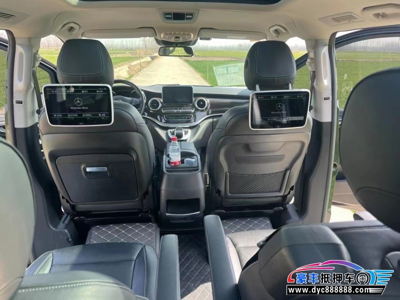 17年奔驰V轿车抵押车出售