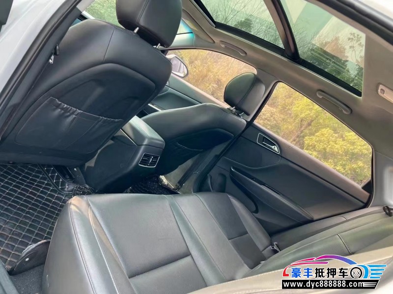 19年现代名图轿车抵押车出售