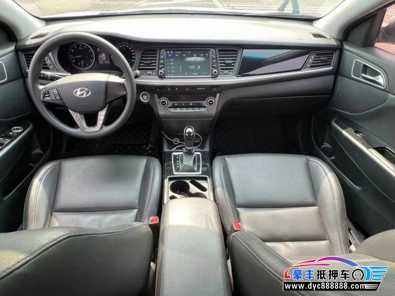 19年现代名图轿车抵押车出售