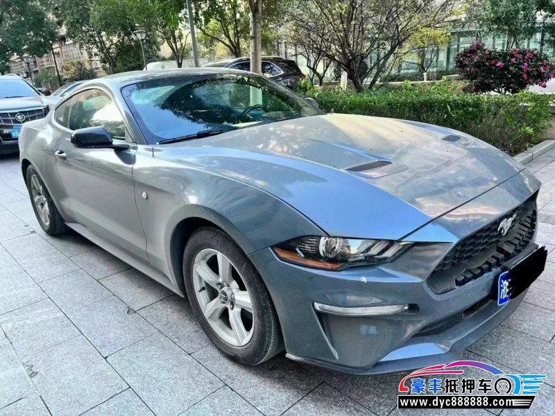 18年福特野马轿车抵押车出售