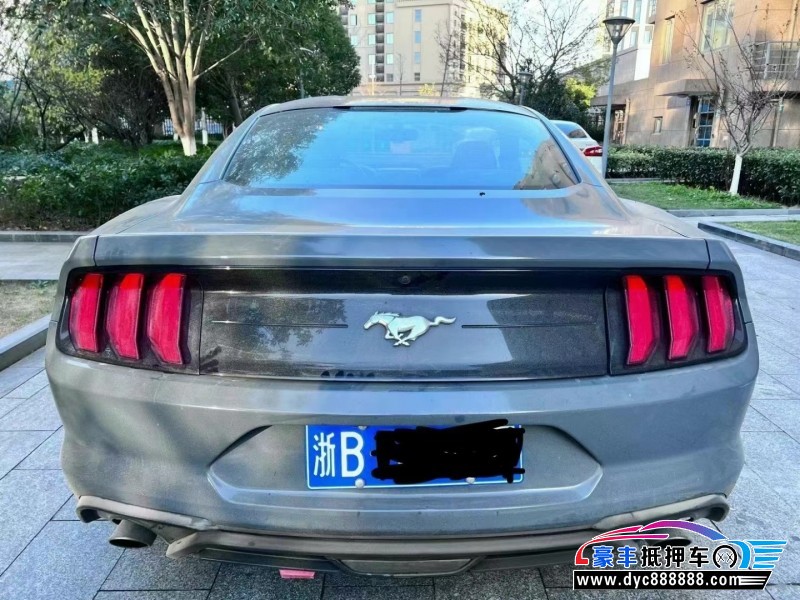 18年福特野马轿车抵押车出售