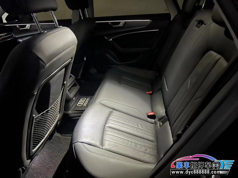 21年奥迪A7轿车抵押车出售