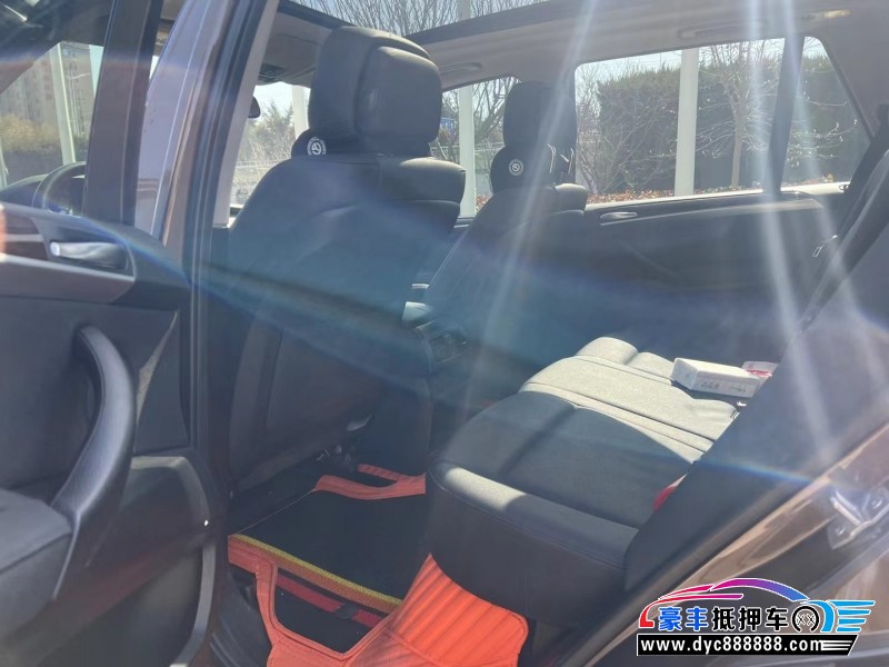 13年宝马X5轿车抵押车出售