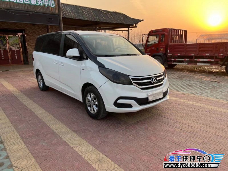 15年上汽大通G10轿车抵押车出售