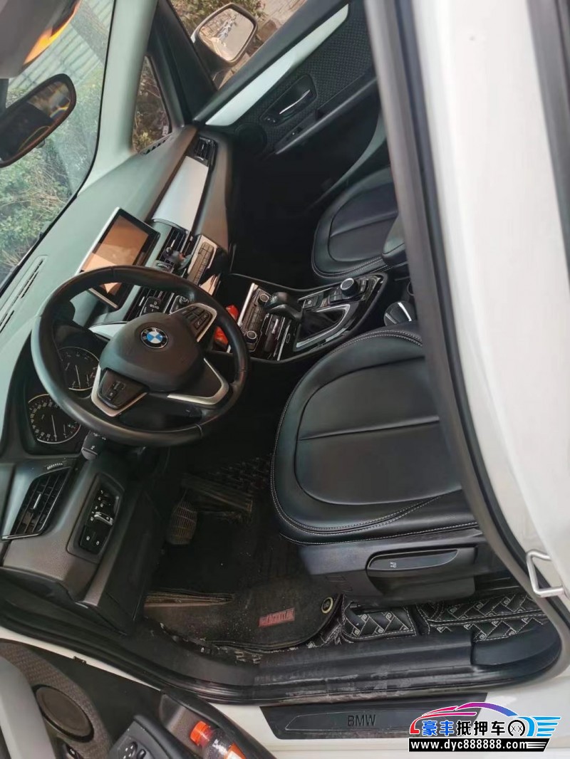 18年宝马2系轿车抵押车出售