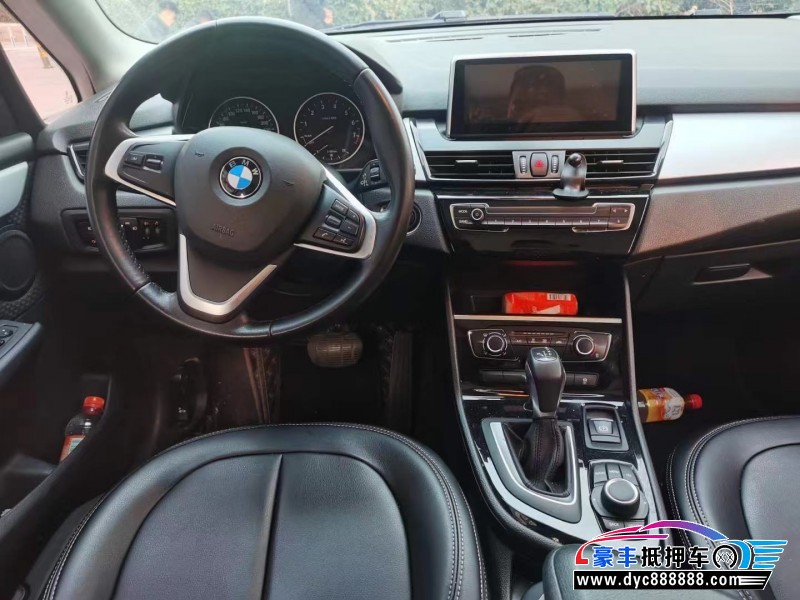 18年宝马2系轿车抵押车出售