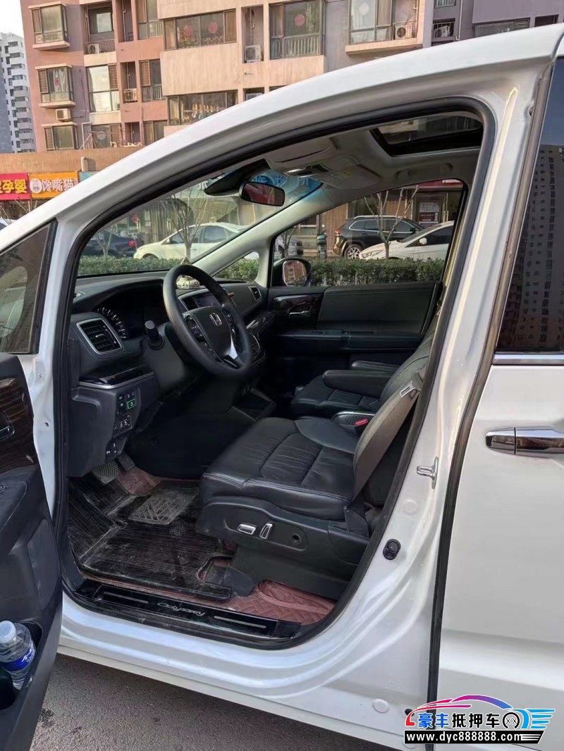 20年本田艾力绅轿车抵押车出售