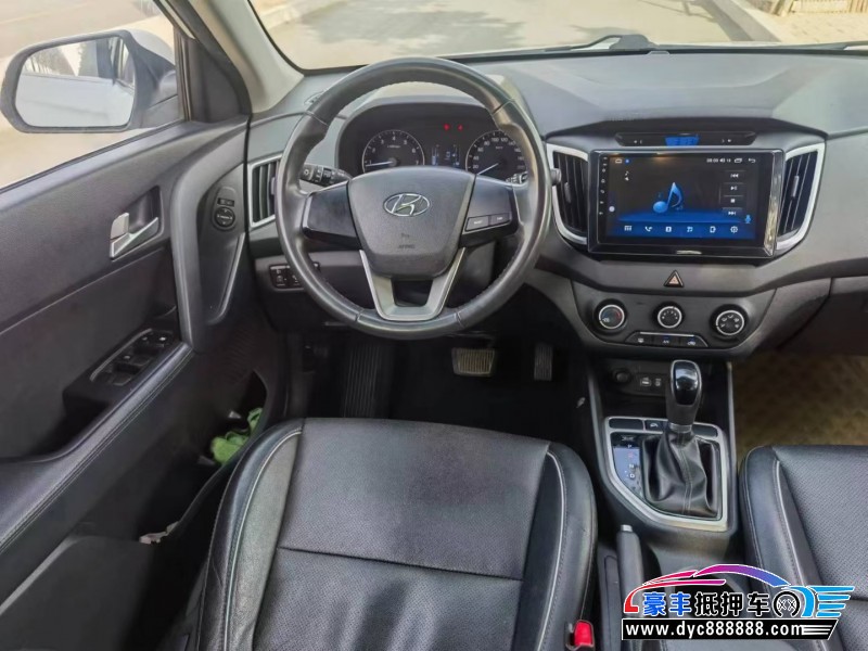 17年现代ix25轿车抵押车出售