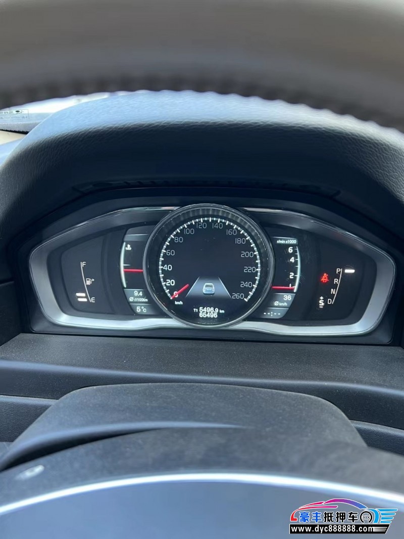 14年沃尔沃S80轿车抵押车出售