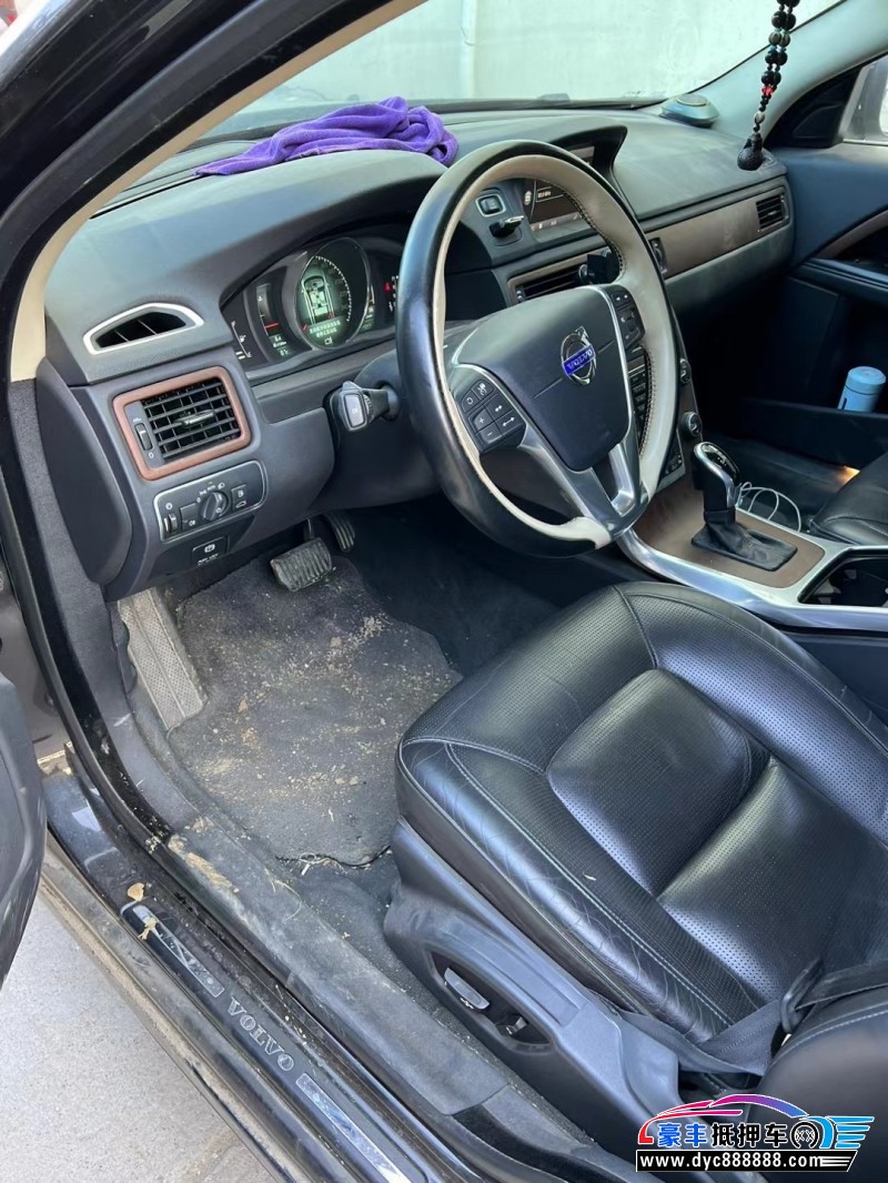 14年沃尔沃S80轿车抵押车出售