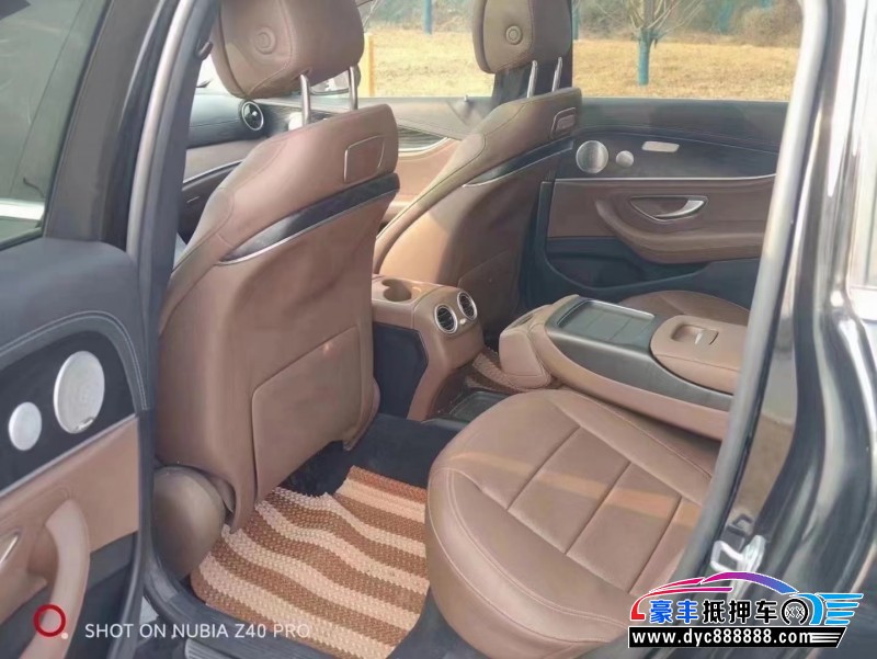 19年奔驰E轿车抵押车出售