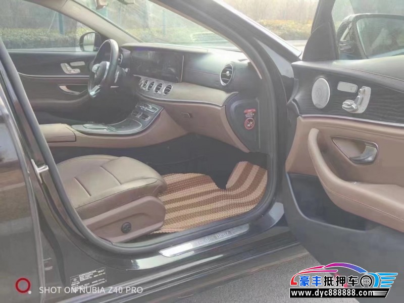 19年奔驰E轿车抵押车出售