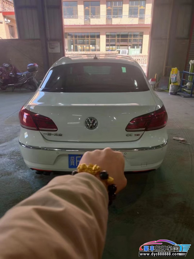 14年大众CC轿车抵押车出售
