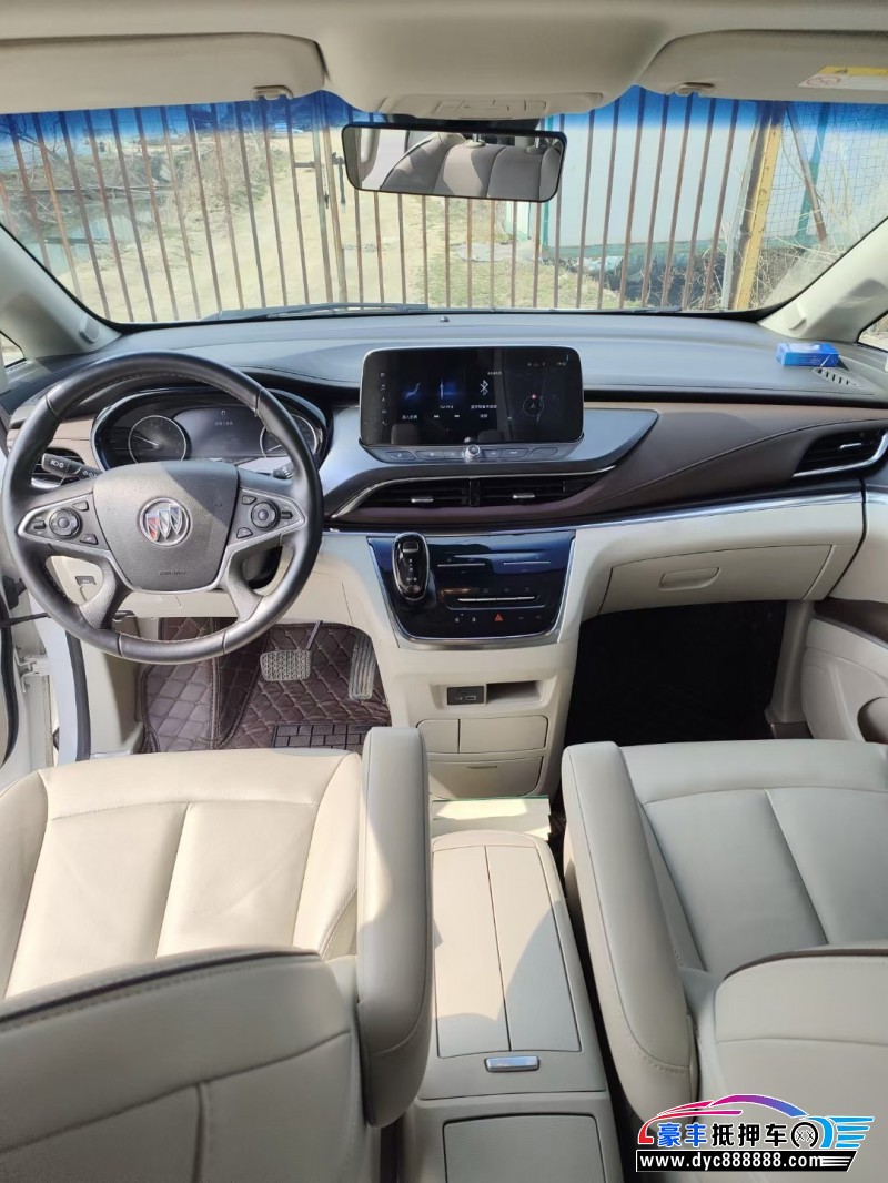 20年别克GL8SUV抵押车出售