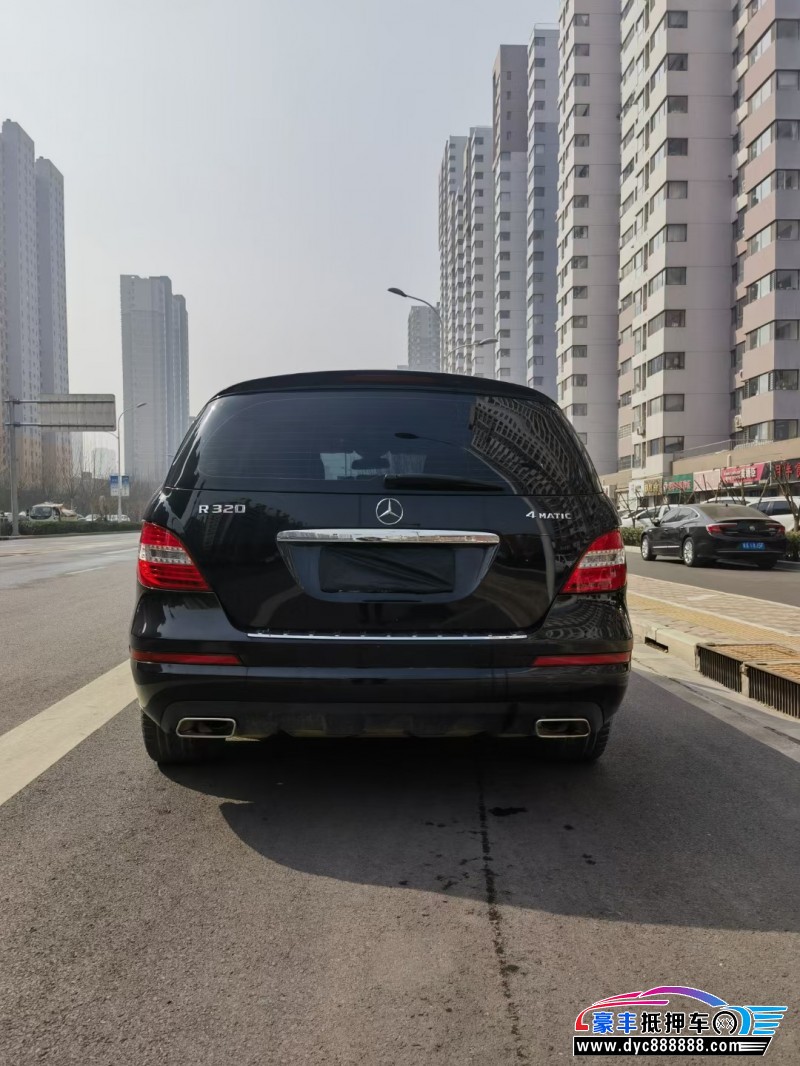 15年奔驰R级轿车抵押车出售